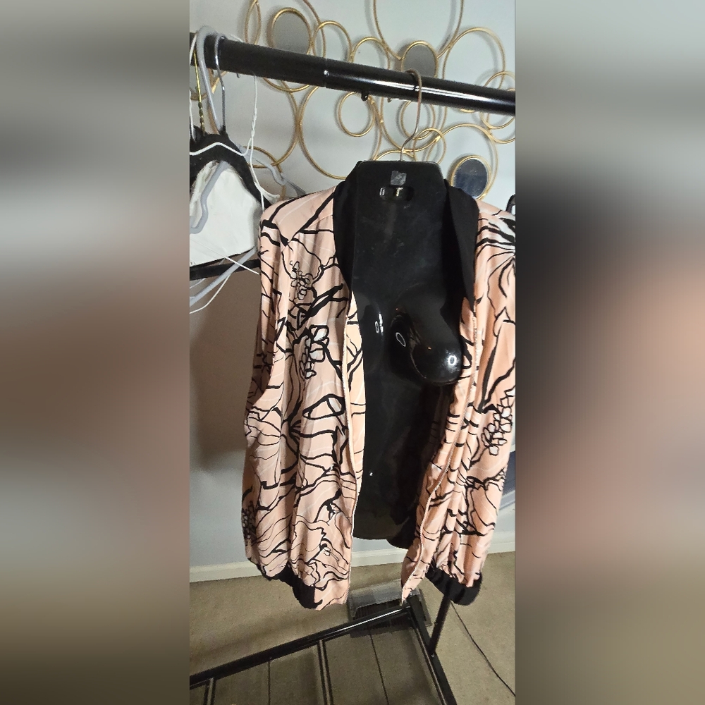 Collection B Blush and Black Floral Blazer